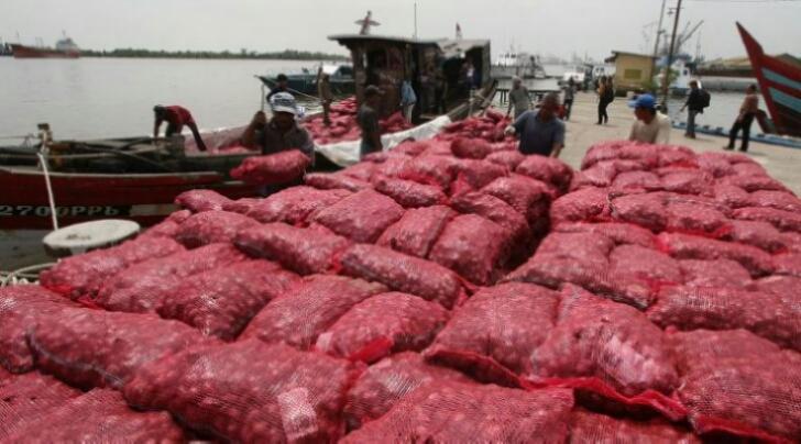 Polres Dumai Tangkap Kapal Pembawa 14 Ton Bawang Merah Ilegal