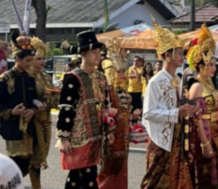 Menjaga Toleransi Antar Suku Melalui Parade Budaya Bhinneka di Riau