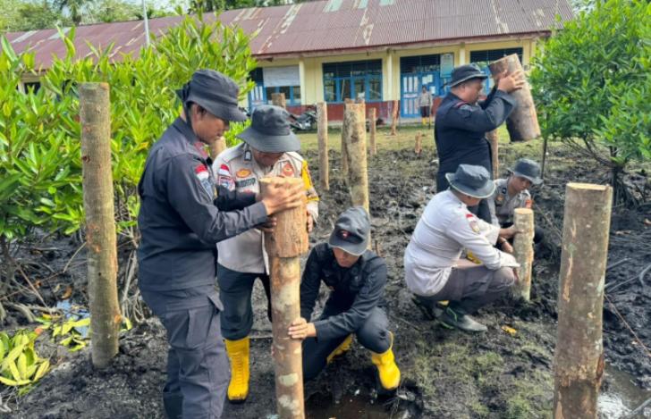 Jembatan Presisi Polri di SDN Semulut Sudah 70%, Ancaman Buaya Liar Tak Lagi Mengintai Siswa