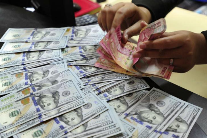 Wow...Rupiah Melemah, IHSG Positif