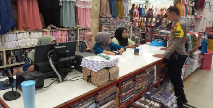 Polsek Pekanbaru Kota Sampaikan Pesan-pesan Kamtibmas dalam Rangka Cooling System Pilkada 2024