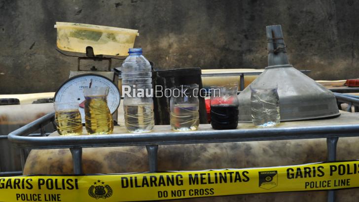 Foto Cerita: Penyelundupan Minyak Ilegal Di Pekanbaru