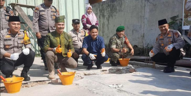 Kapolresta Pekanbaru Resmikan Pembangunan Mushalla An Nusirwan, Polsek Binawidya