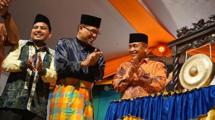 Pekan Budaya Riau Kompleks 2016 Diresmikan, Harris : Bukti Kekayaan Indonesia