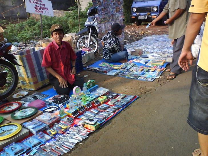 Tentang Keberadaan PKL di Jalan Teratai, Pj Wako Pekanbaru: Pedagang Itu juga Manusia