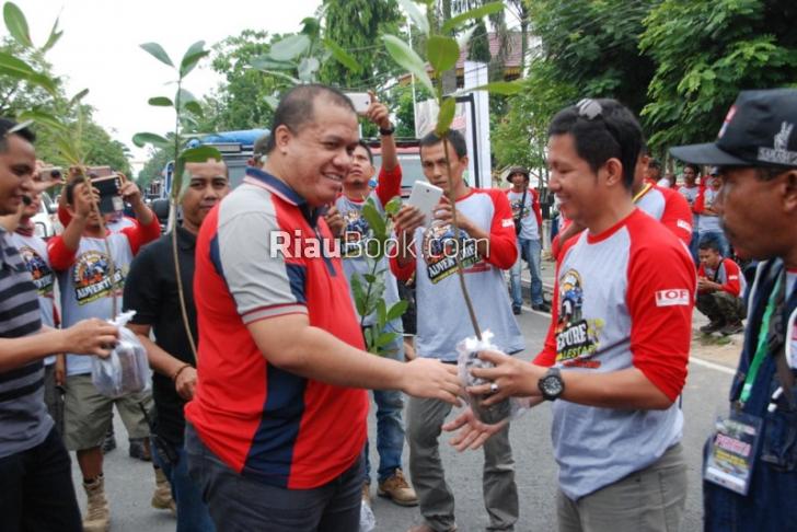 Bupati Inhu Jelajah Hutan TNTN dalam Offroad Beruang Madu