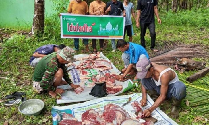 BRK Syariah Salurkan Sapi Korban Hingga Plosok Desa
