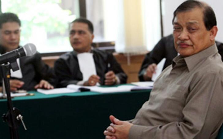 Korupsi APBD Rp 114 Miliar, Raja Thamsir Rachman Dijemput Paksa dan Dijebloskan ke Penjara