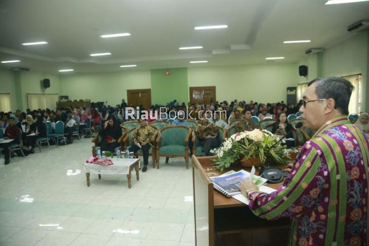 Jadi Narasumber Seminar Nasional, Syamsuar Paparkan Tata Pengelolalaan dan Strategi dalam Penganggaran