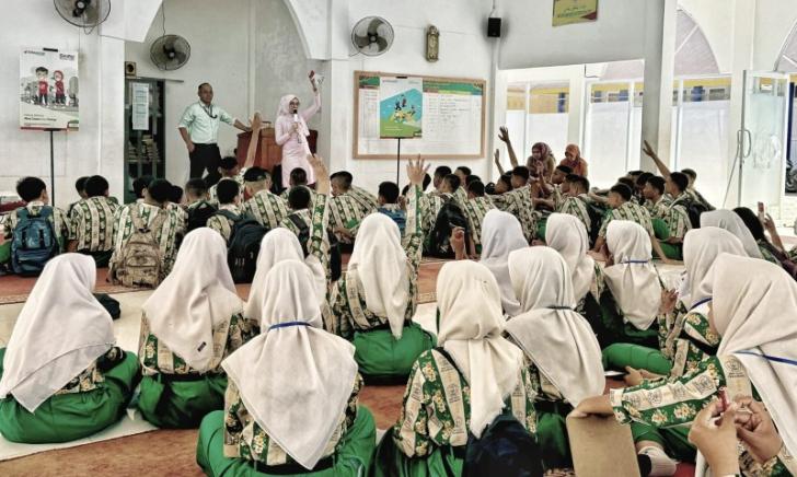 Bangun Generasi Muda Menabung, BRK Syariah Arifin Ahmad Sosialisasikan Program KEJAR ke Pelajar