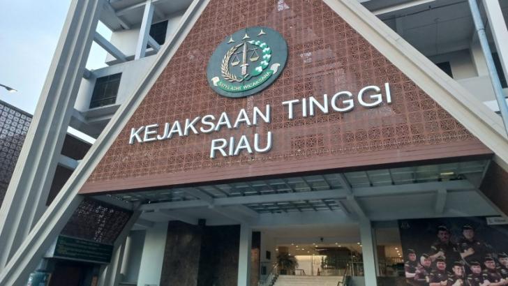 Oknum Jaksa Riau Terindikasi Terima Suap Miliaran Diproses Hukum