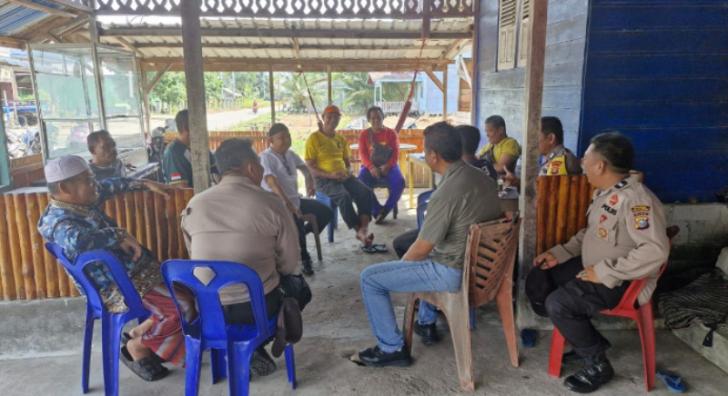 Hadir Tengah Masyarakat, Polsek Kuala Kampar Sampaikan Pesan Kamtibmas Menghadapi Pemilu