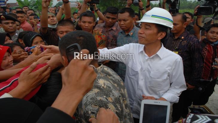 Berita Jokowi Sangar Gugat Rp7 Triliun, Lantas RAPP? Top Rangking 100 Ribu Pembaca
