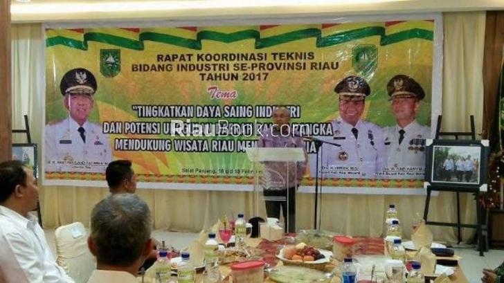 Harga Komoditi Perkebunan Merosot, Ini Siasat Gubernur Riau untuk Atasinya