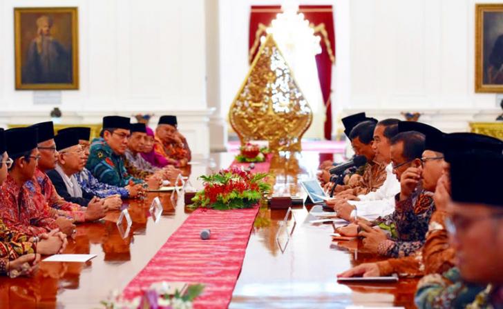Minggu Tenang Pilkada DKI, Jokowi Mendadak Undang Ulama ke Istana Negara