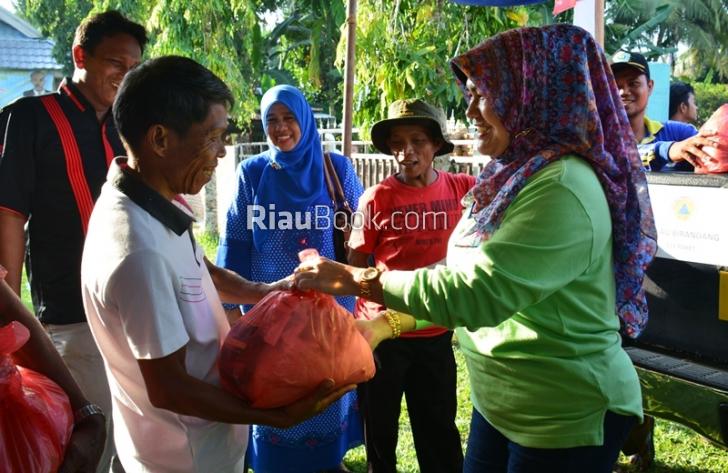 Usai Banjir Kampar, Eva Yuliana: Puskesmas Buka 24 Jam Ekstra Layani Masyarakat