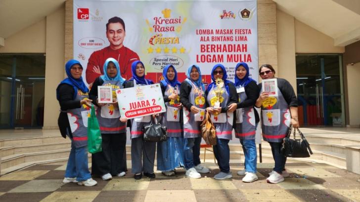 Juara 2 Lomba Memasak Kreasi Rasa Fiesta, Tim IKWI Riau Dianugerahi Trophy dan Logam Mulia