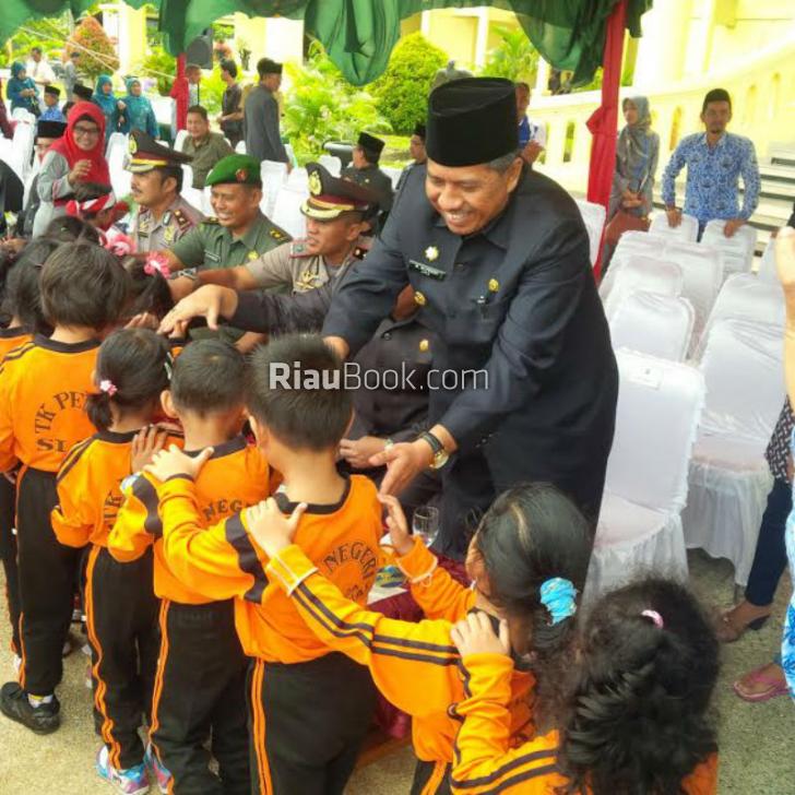 Makna Hari Ibu di Mata Alfedri