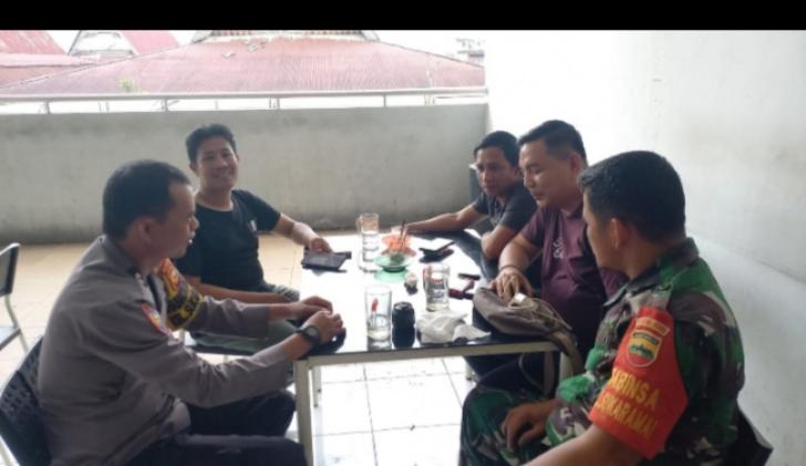 Begini Cara Bhabinkamtibmas Pekanbaru Kota, Mencegah Konflik Sosial di Medsos