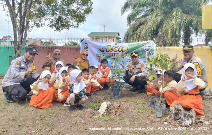 Green Policing, Kapolsek Kandis Tumbuhkan Rasa Cinta Lingkungan kepada Anak Usia Dini Melalui Cerita Inspiratif