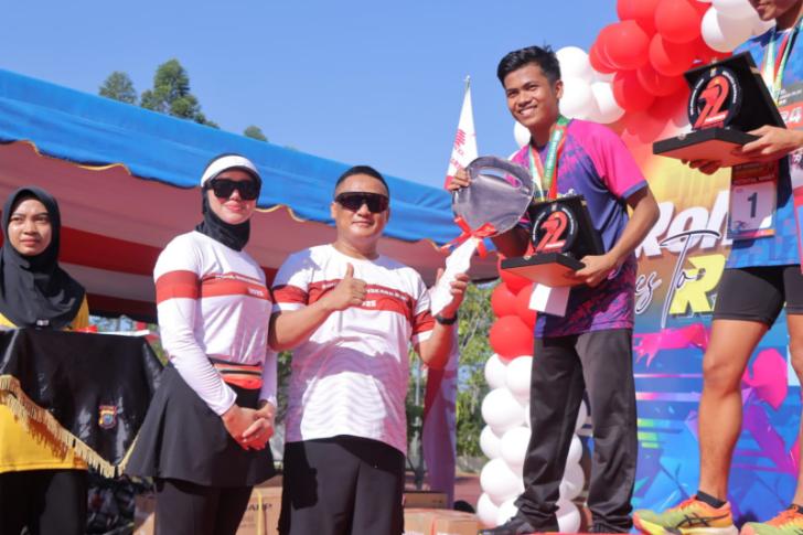 Diikuti Ratusan Peserta, Bhayangkara Run 10K di Rokan Hilir Berlangsung Meriah,Ini Daftar Pemenangnya