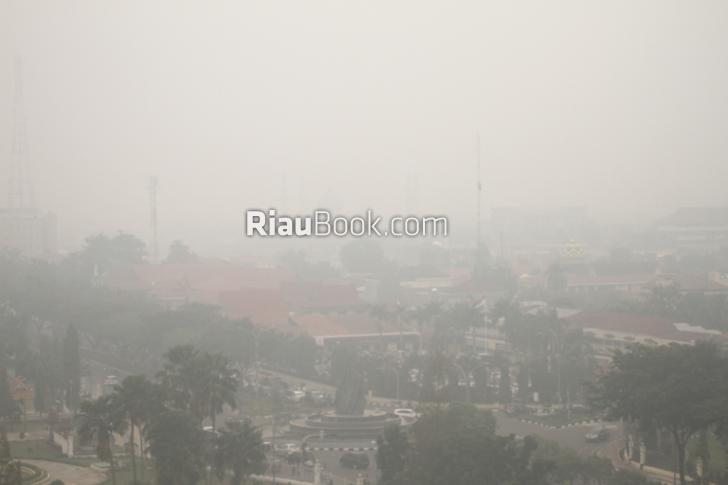 Tidak Mau Celaka! Bupati Bengkalis Minta Warganya Nyalakan Lampu Kendaraan