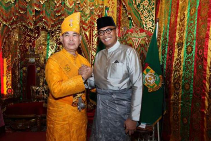 39 Tahun Lamanya Kursi Kerajaan Kosong, Kini Gunung Sahilan Miliki Raja Baru