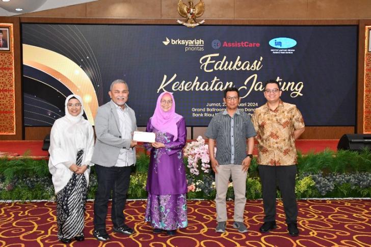 Outstanding Capai Rp.282 Miliar, BRK Syariah Berikan Edukasi Kesehatan Jantung Gratis Nasabah Prioritas