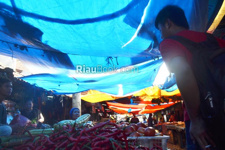 Satu Hari Menjelang Natal, Harga Cabai Naik di Dumai