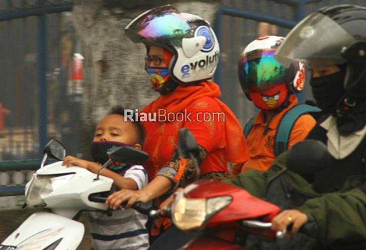 Kuansing Dicemari Asap Terparah, Membuat Mata Perih