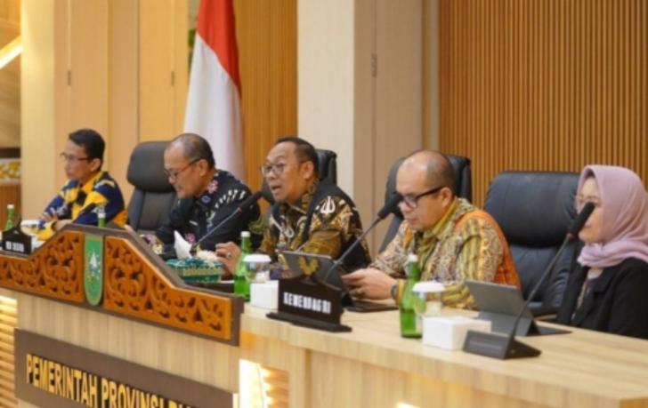 Rahman Hadi Jadi Narasumber Pembinaan Pengelolaan Keuangan Daerah