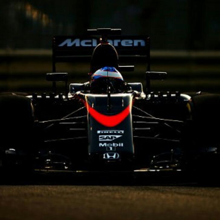 Musim Depan, McLaren Berniat Asapi Tim Mercedes