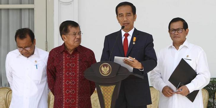 Jokowi Bermain Aman