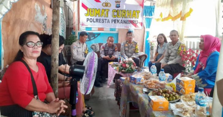 Sosialisasi Program Jumat Curhat ke Masyarakat, Ada Silaturahmi, Solusi dan Pesan Kamtibmas