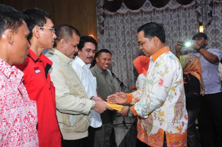 Sah, Yopi-Khairizal Ditetapkan sebagai Bupati dan Wakil Bupati Inhu Terpilih