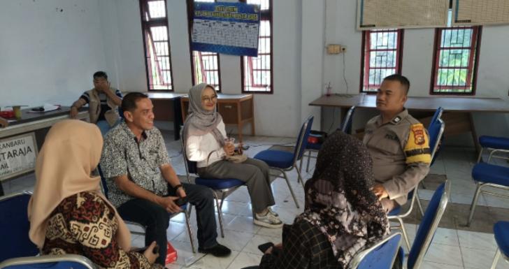 Pastikan Keamanan, Personel Polsek Limapuluh Sambangi Masyarakat Sail