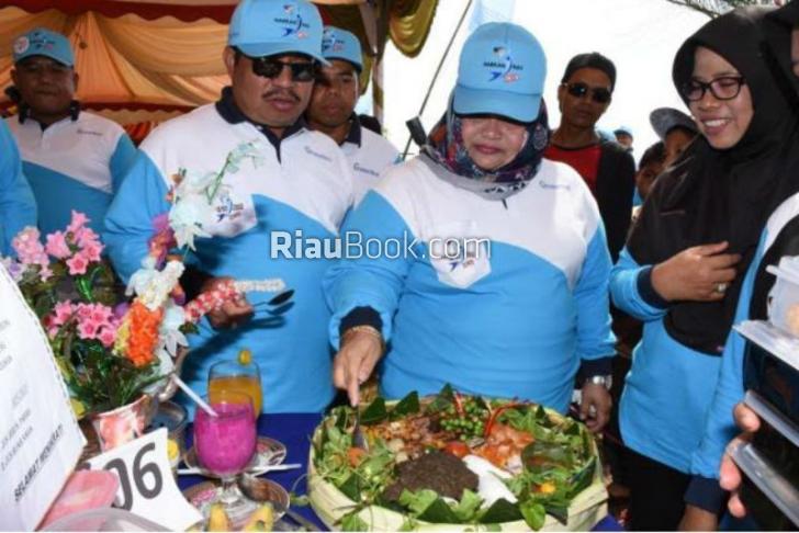 Bupati Bengkalis Ajak Warganya Gemar Makan Ikan