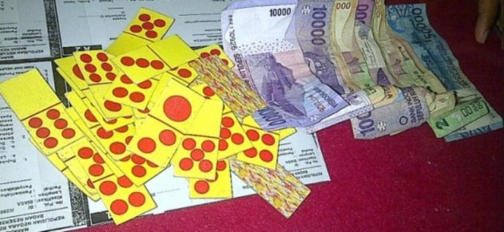 Resahkan Masyarakat, Polsek Tapung Amankan 9 Pelaku Judi Qiu-qiu