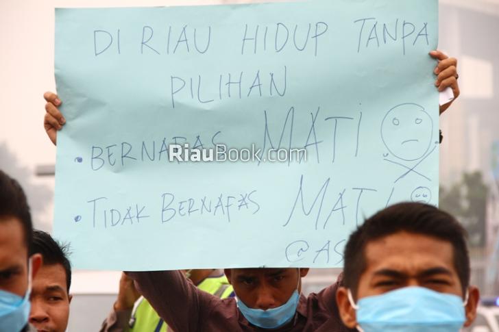 2 Hari Lalu Dana Darurat Asap Pekanbaru Sudah Cair Rp500 Juta