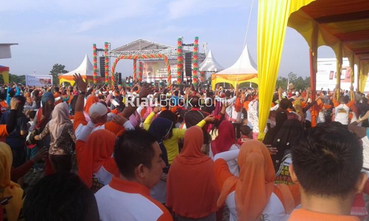 Persaingan Perbankan Ketat: Andi Rachman: Mari Sama-sama Dukung Bank Riau-Kepri