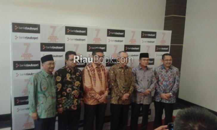 Bank Riau-Kepri Anugerahi 40 Debitur UMKM, Irvandi: Ini Bentuk Kepedulian