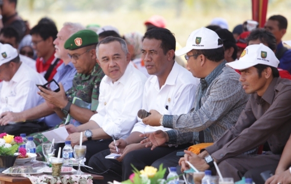 Mentan: Program Kemandirian Pangan Kampar Hanya Sedikit di Negeri Ini