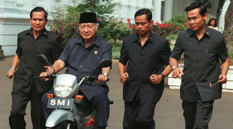 Ada Kisah Megangkan di Jalan Cendana Sebelum Soeharto Mundur