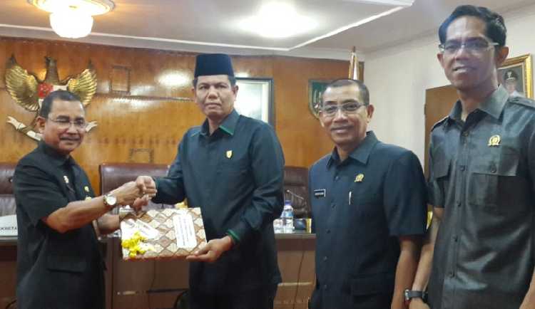 Penyertaan Modal untuk BUMD 'Sakit' Riau Airline Masuk di Ranperda Rohil, Kok Bisa?