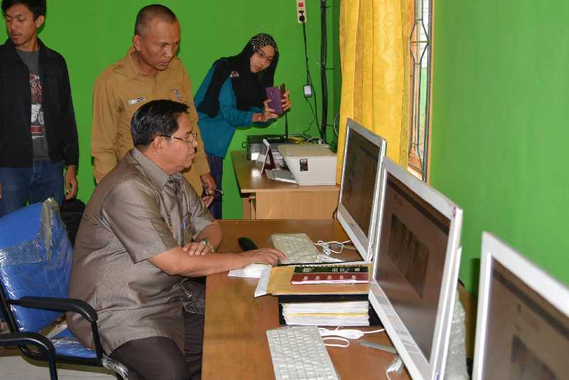 Biar Warga Tak Gaptek, Seluruh Desa di Bengkalis Diwajibkan Punya Website Sendiri