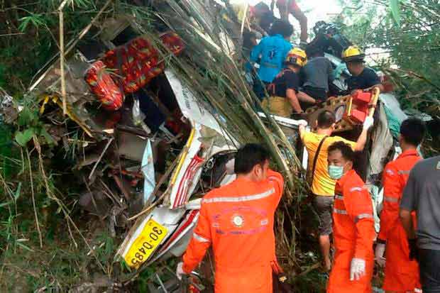 Bus Sarat Penumpang Jatuh Masuk Jurang, 21 Orang Tewas di India