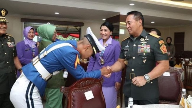 Dudung Temui Andika Perkasa Bawa Anaknya yang Lulus Prabhatar, 'Saya Bangga dan Haru'