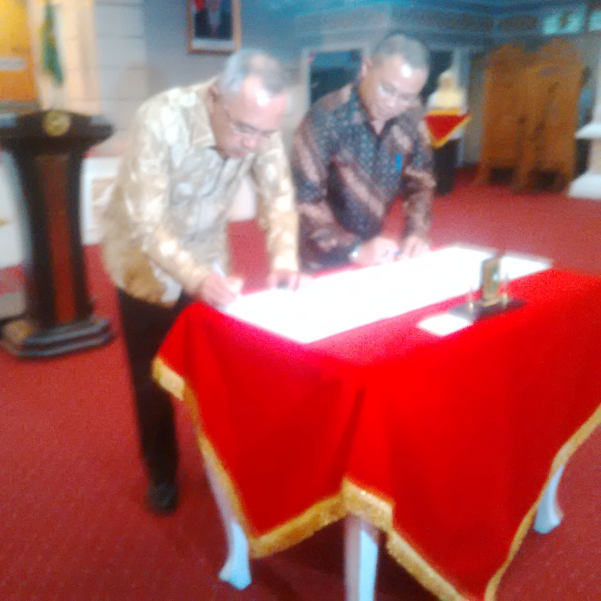 Gubernur Riau Teken Kerjasama dengan Pelindo 1 untuk Pengembangan Pelabuhan Kuala Enok