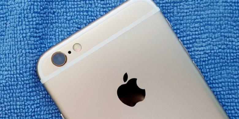 Hebat, Handphone Ini Jatuh dari Pesawat Ketinggian 2.500 Kaki Tapi Tetap Hidup