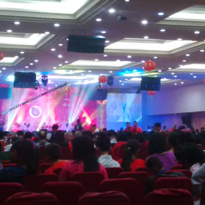 Istri Gubri Sisilita Arsyadjuliandi Hadiri Perayaan Imlek Bersama 2017 Provinsi Riau